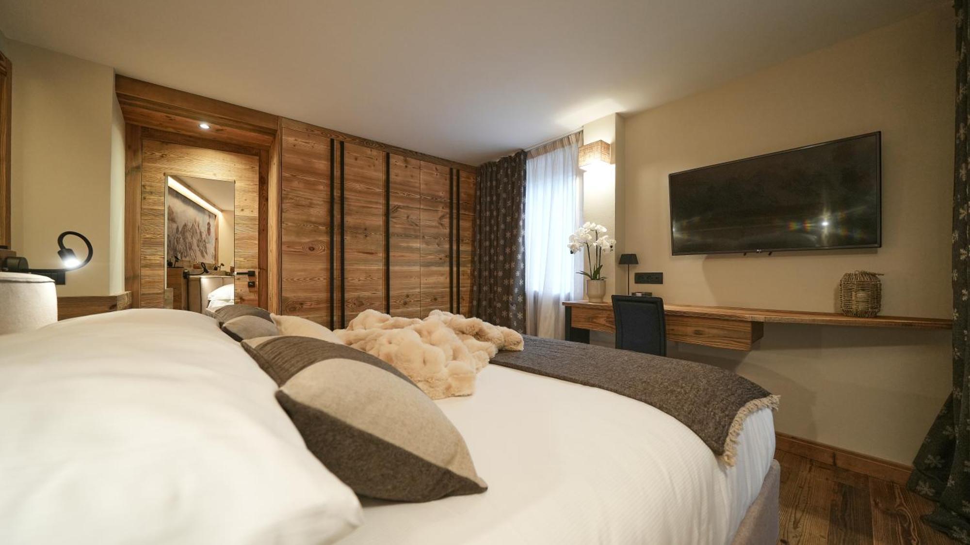 Alpine Suite - Cervinia Бройл-Червиня Екстериор снимка